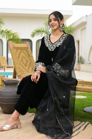 Midnight Velvet Royal Noir Suit