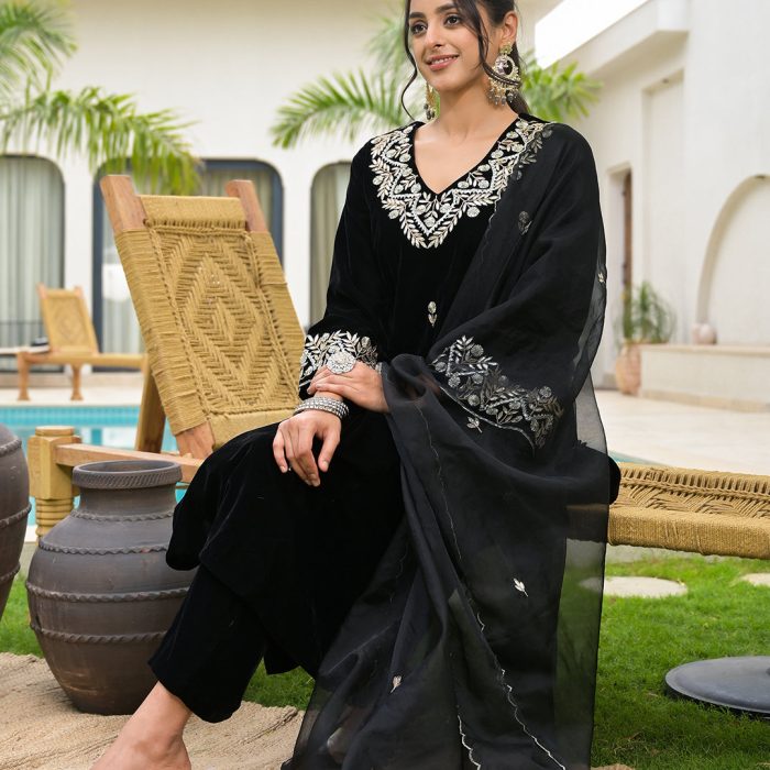 Midnight Velvet Royal Noir Suit